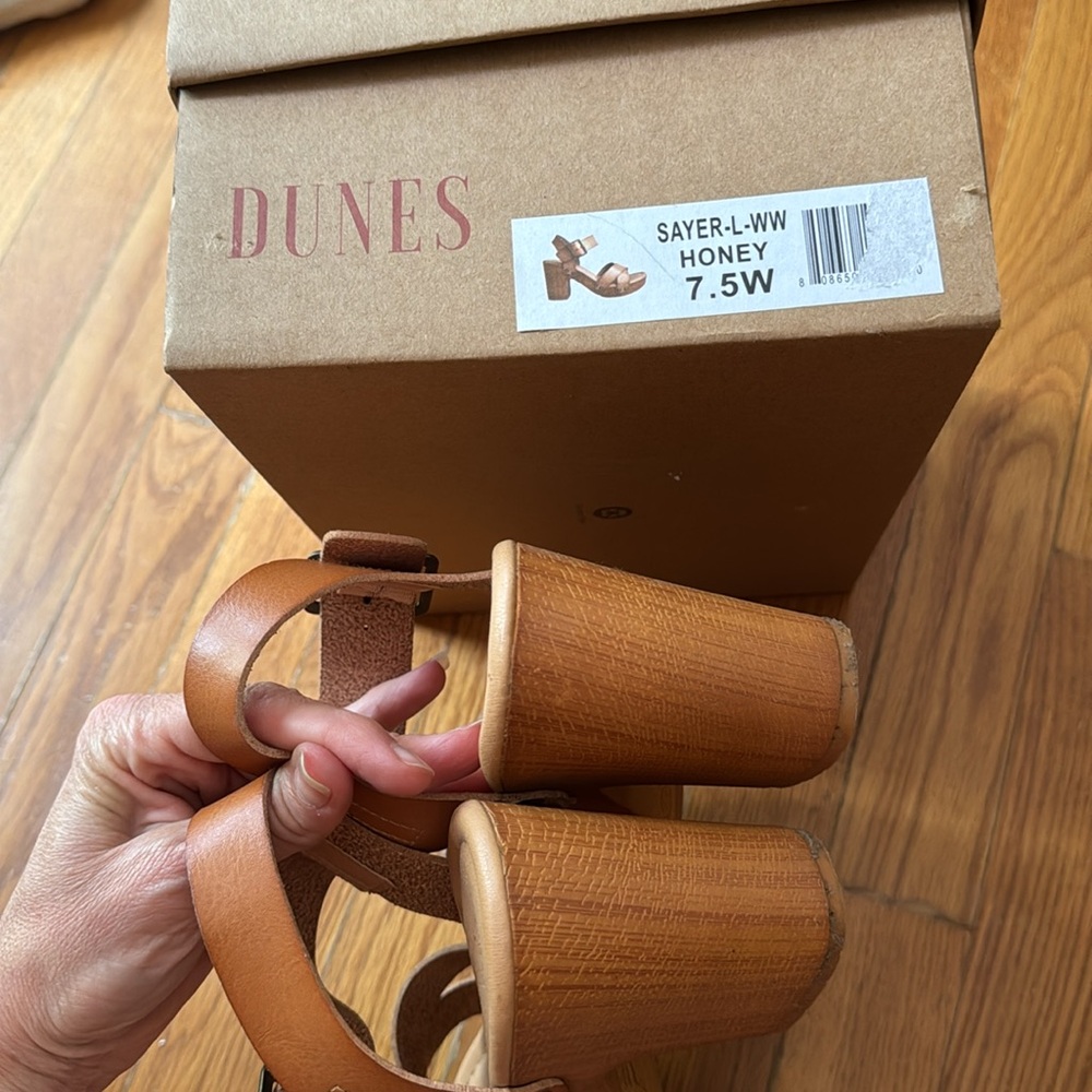 Dunes sayer sandals clogs 7.5 - Picture 4 of 4